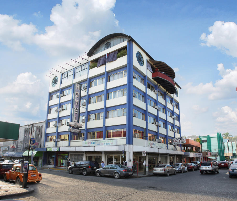 Hotel Robert Prince Poza Rica Екстериор снимка